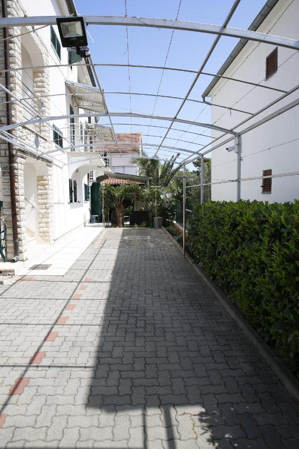 Apartments Lepur Vodice Exterior photo