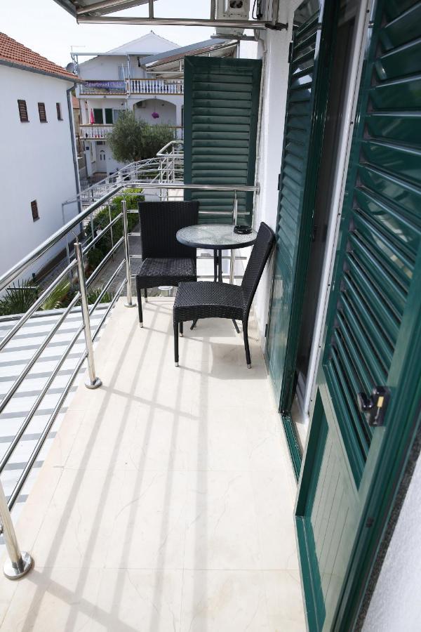 Apartments Lepur Vodice Exterior photo