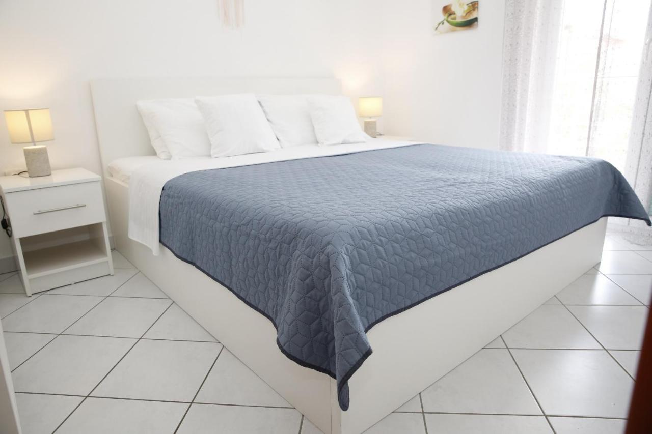 Apartments Lepur Vodice Exterior photo