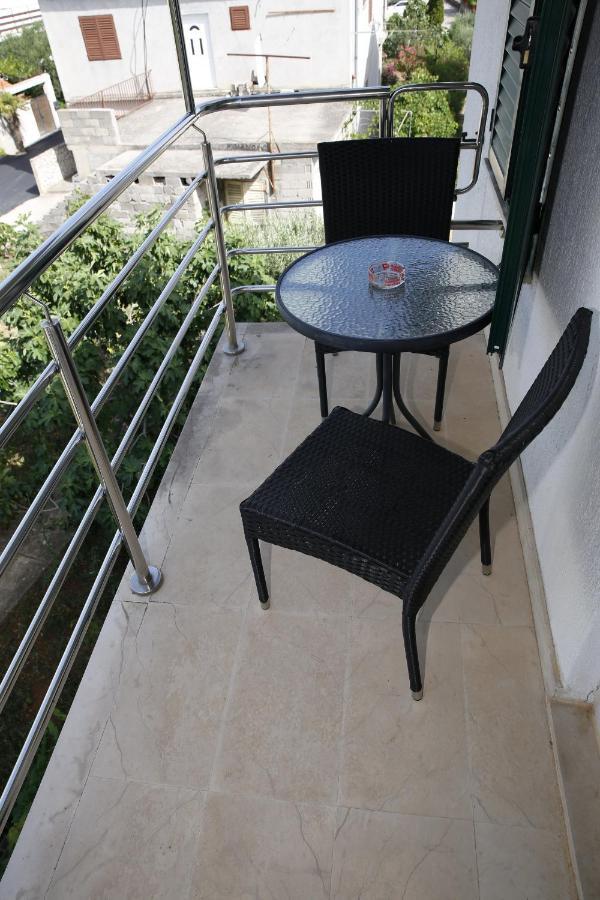 Apartments Lepur Vodice Exterior photo