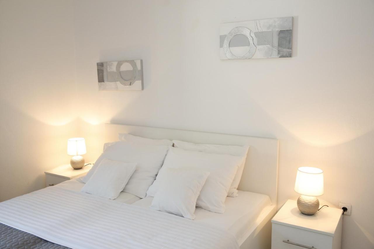 Apartments Lepur Vodice Exterior photo