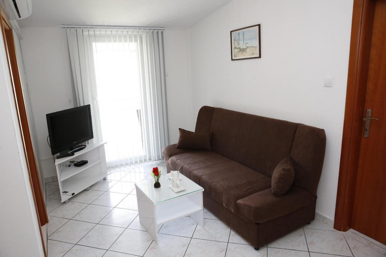 Apartments Lepur Vodice Exterior photo