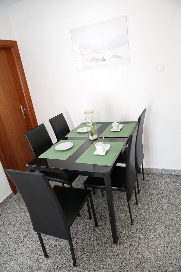 Apartments Lepur Vodice Exterior photo