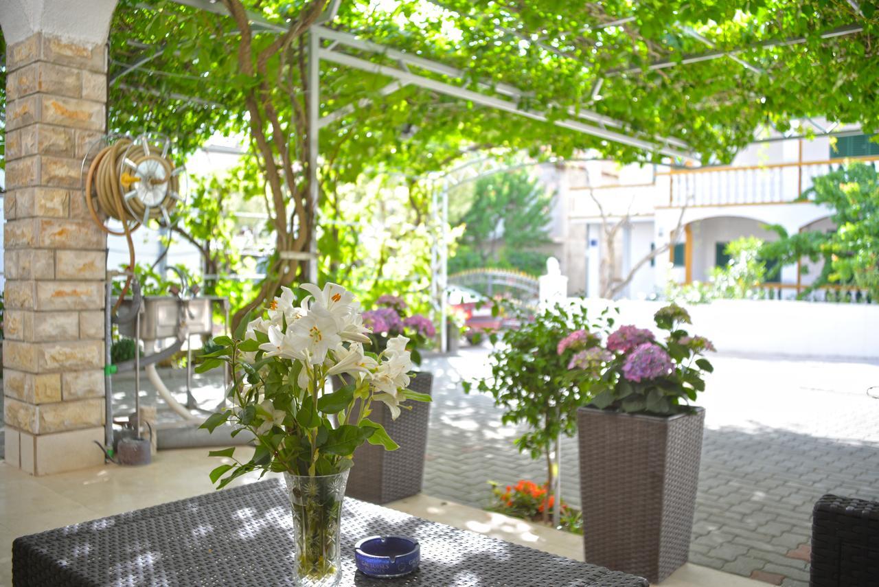 Apartments Lepur Vodice Exterior photo